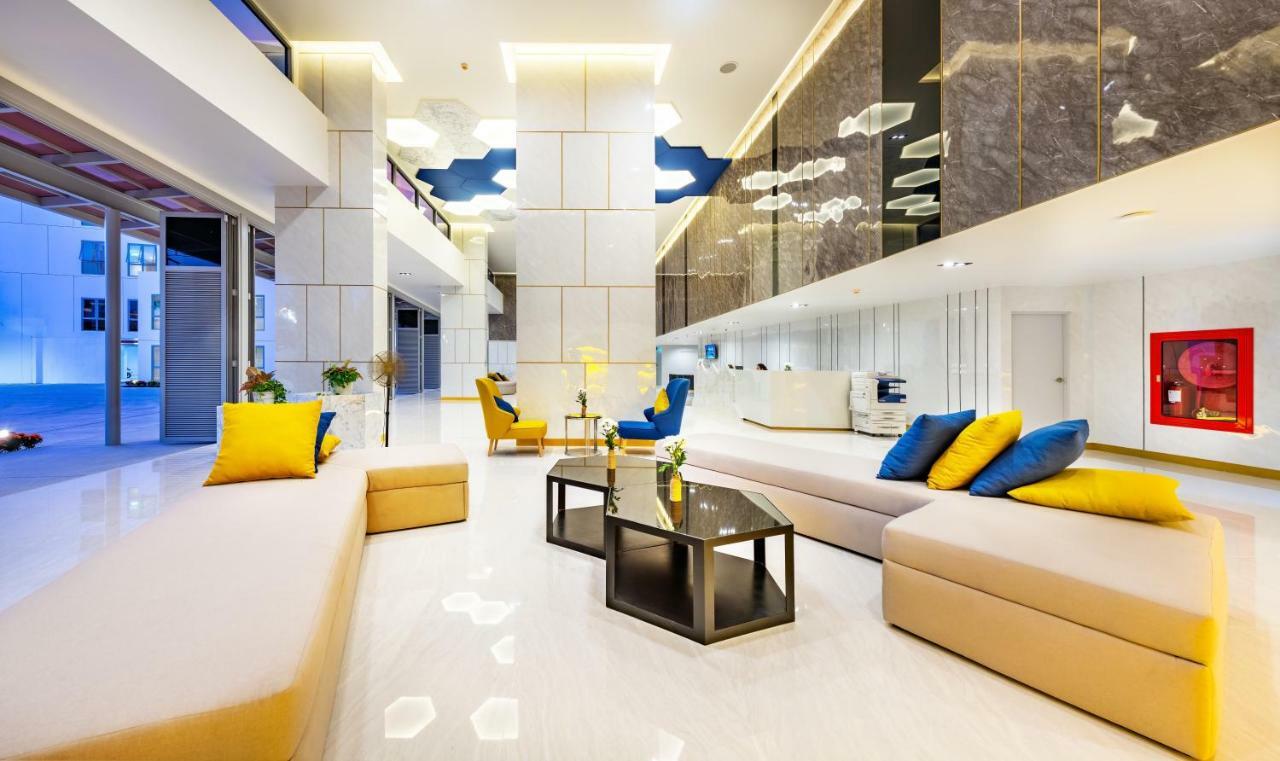 Beehive Boutique Hotel Phuket Exterior photo
