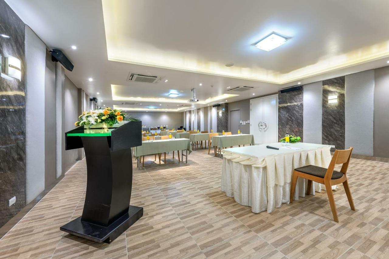 Beehive Boutique Hotel Phuket Exterior photo