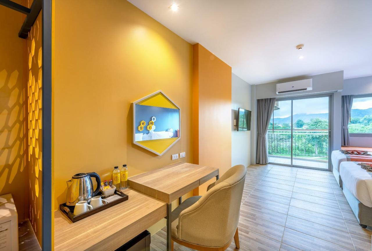 Beehive Boutique Hotel Phuket Exterior photo